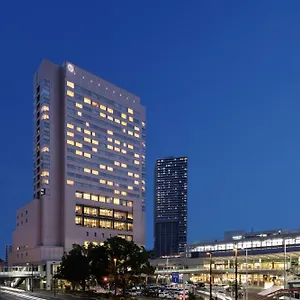 5* מלון Sheraton Grand